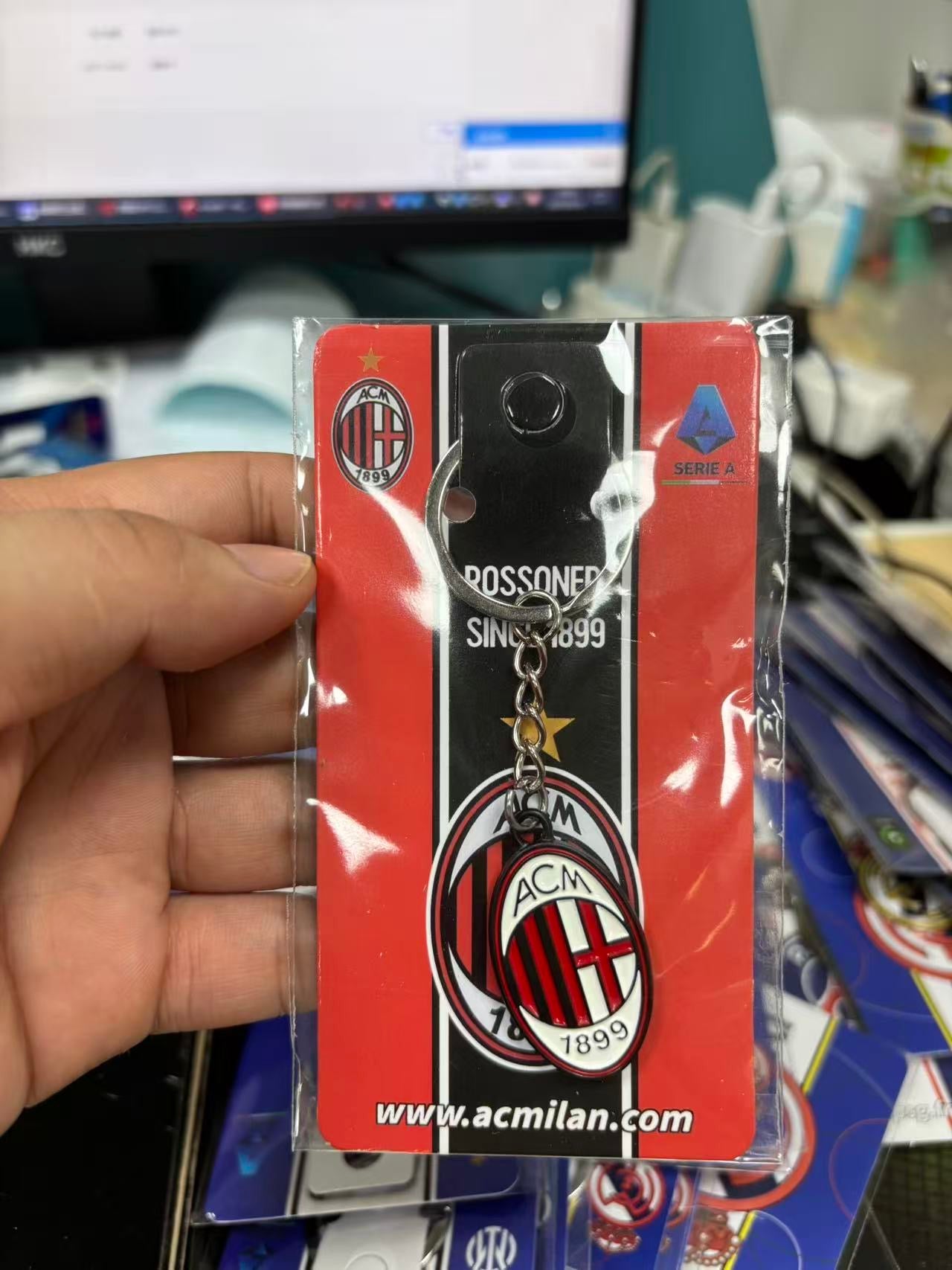 AC MILAN Premium Engraved Alloy Keychain (colored / brass)
