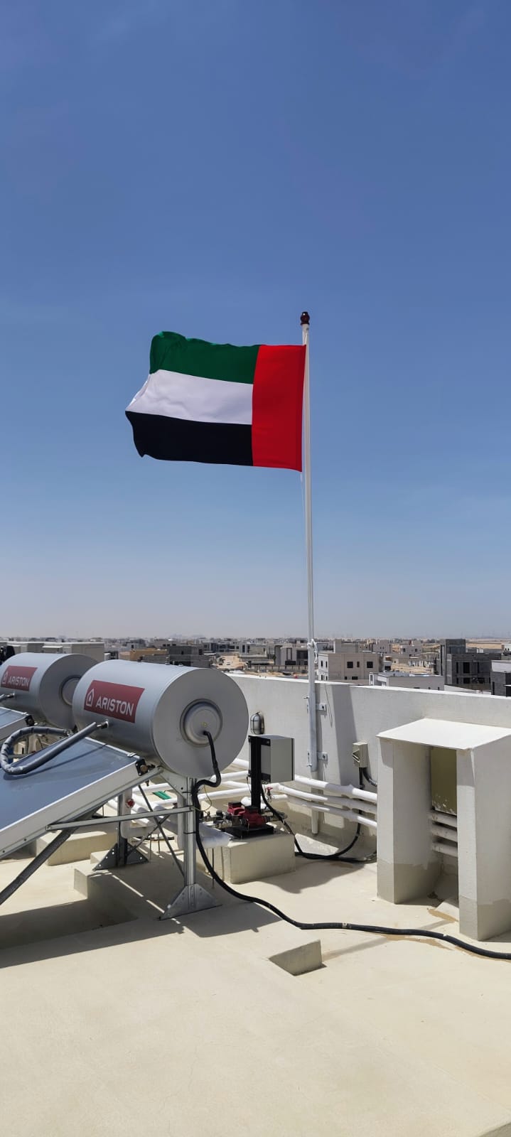 Rooftop flag pole 4 m with UAE flag
